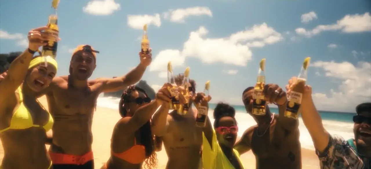 Noronha Weekend in 16:9.